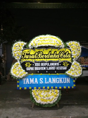 Papan Bunga Duka di Banjardowo